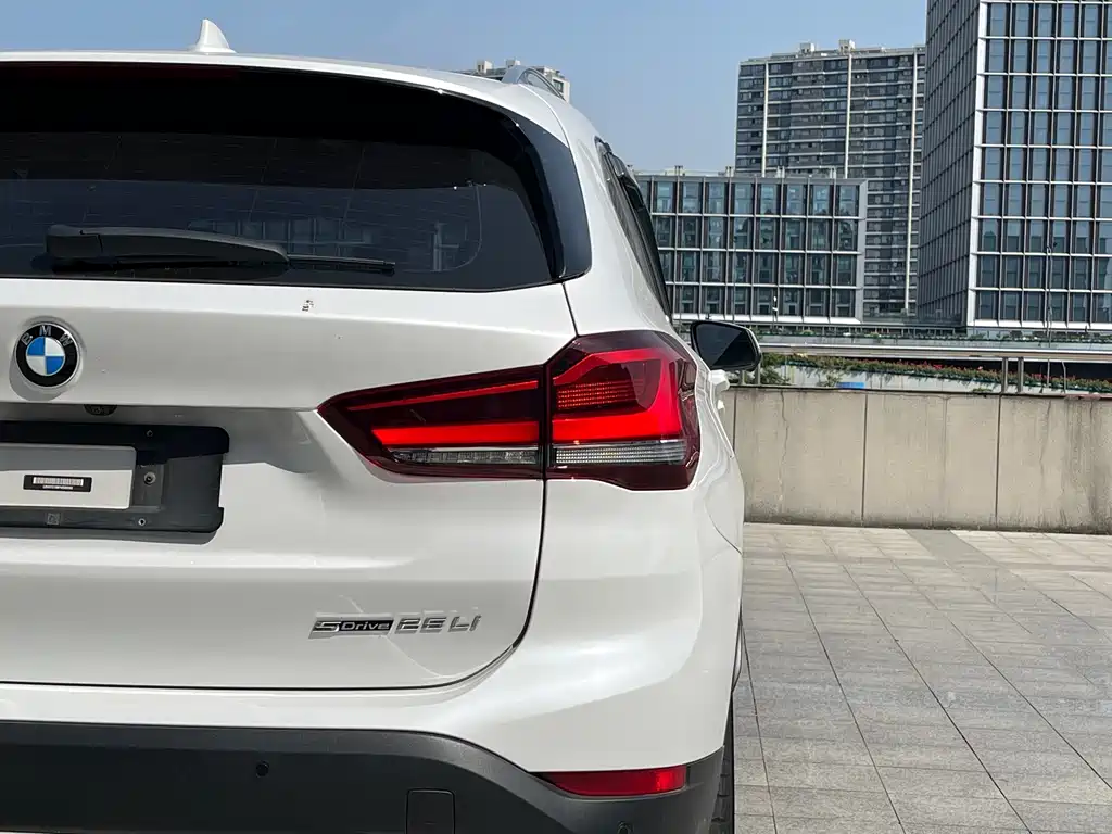 BMW X1 2023 — фото 6