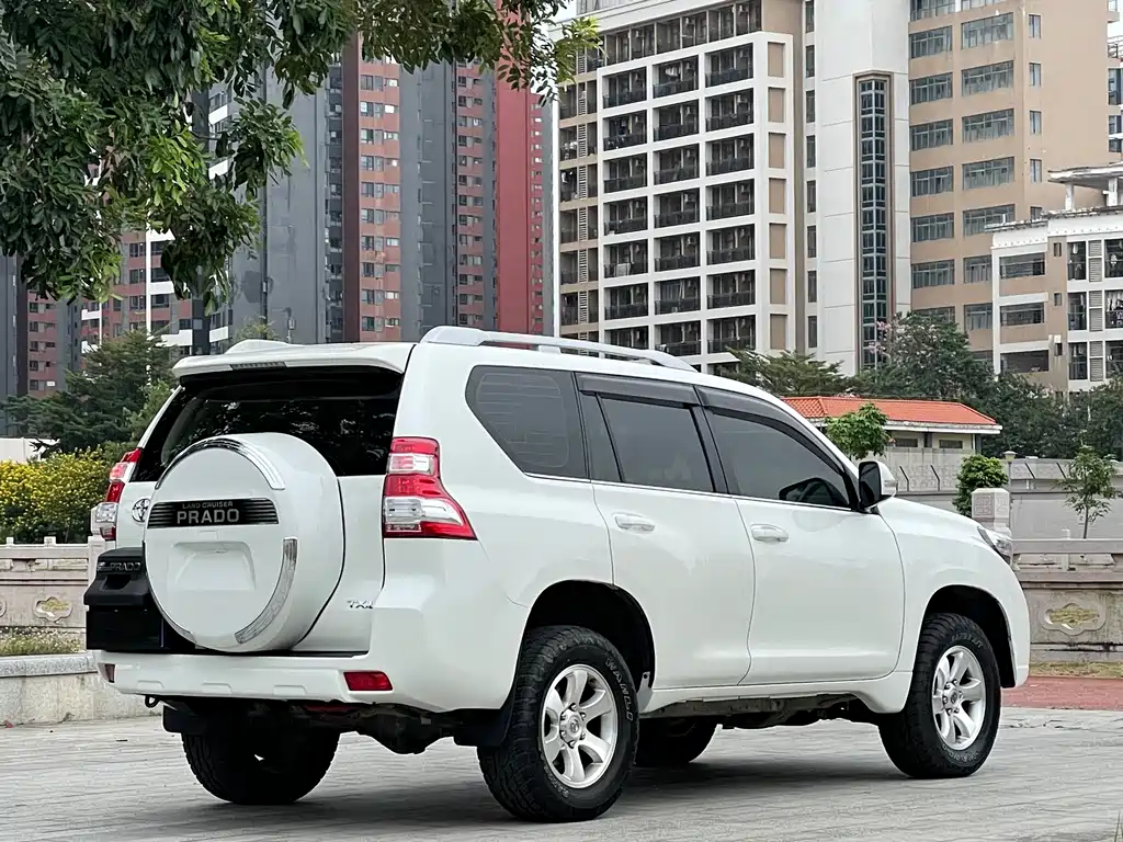 Toyota Prado 2010