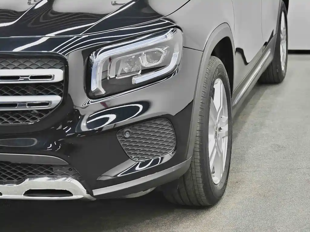 Mercedes-Benz GLB 2023 — фото 20
