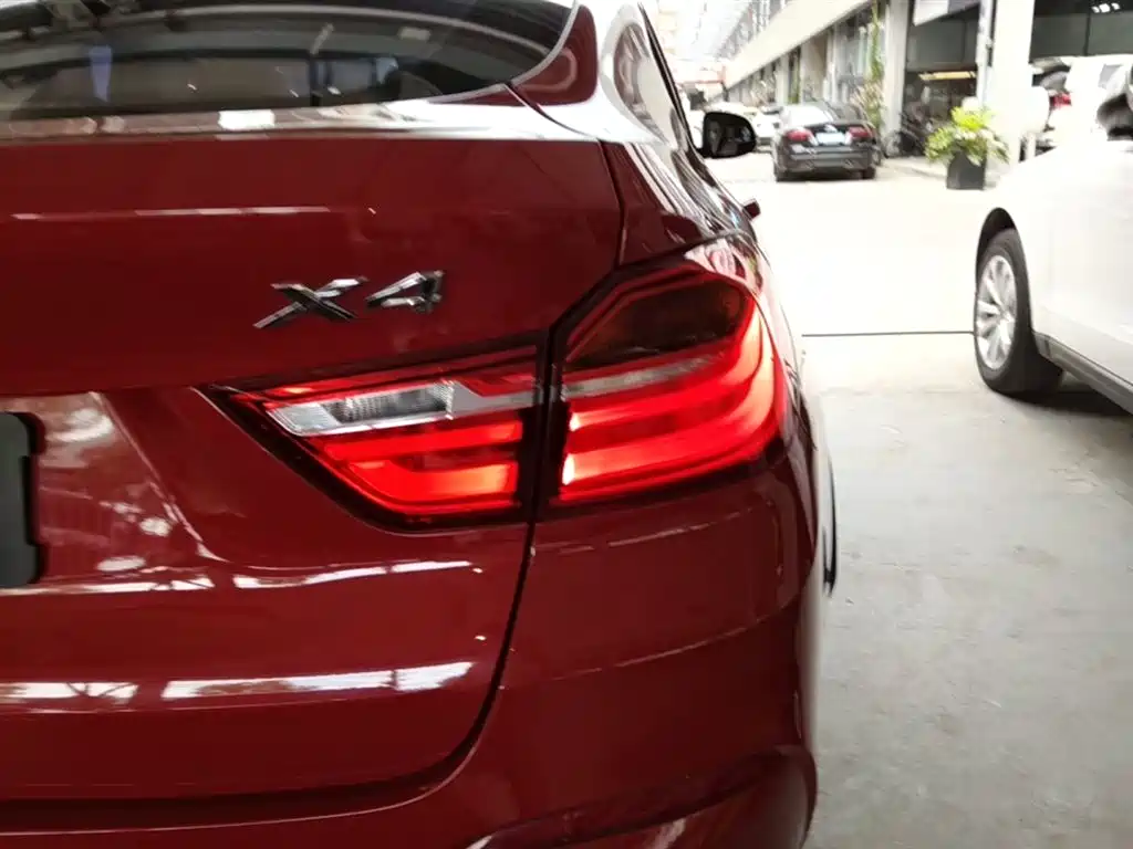 BMW X4 2015 — фото 8