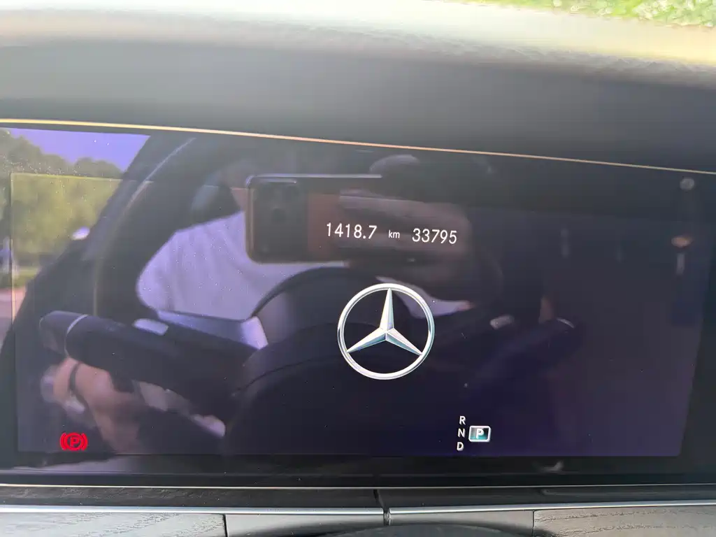 Mercedes-Benz E-Class 2023 — фото 4