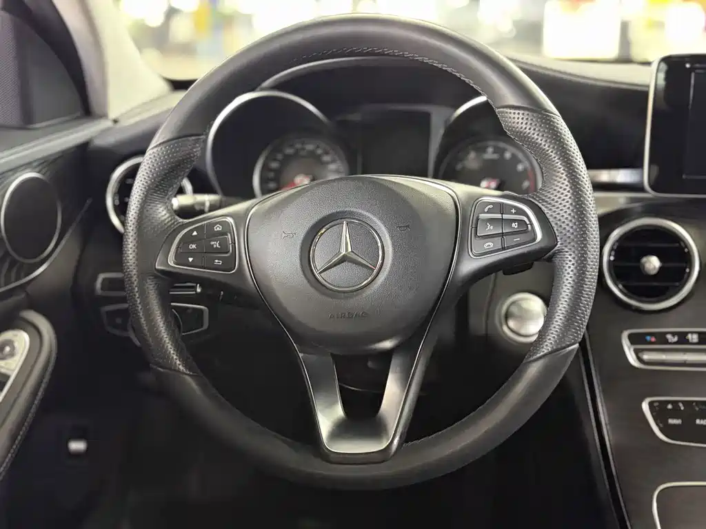 Mercedes-Benz C-Class 2016 — фото 16
