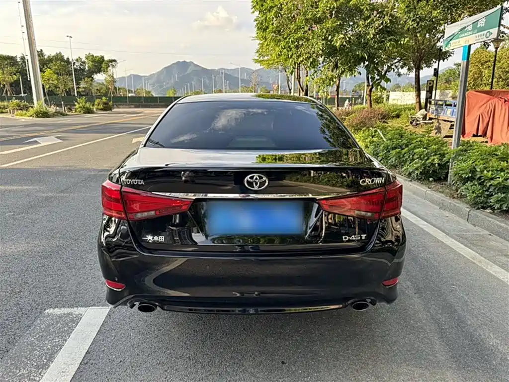 Toyota Crown 2019 — фото 7