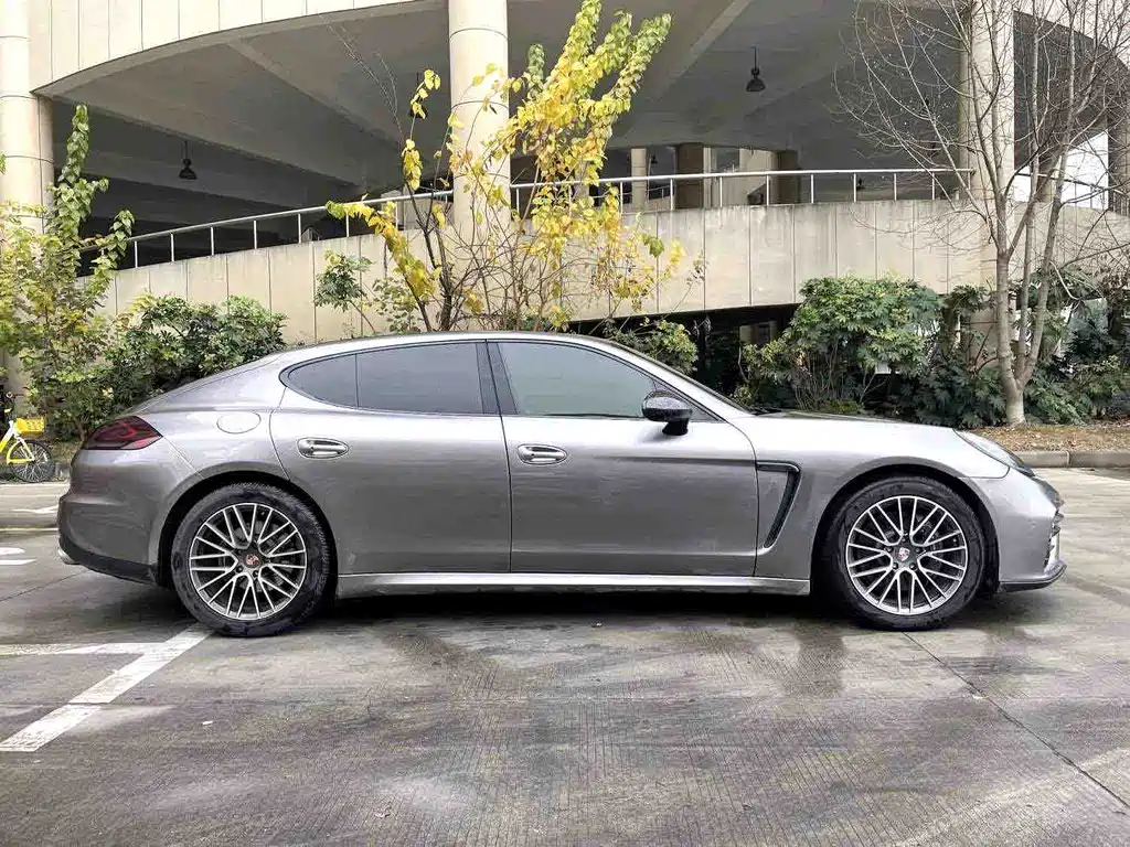 Porsche Panamera 2016 — фото 8