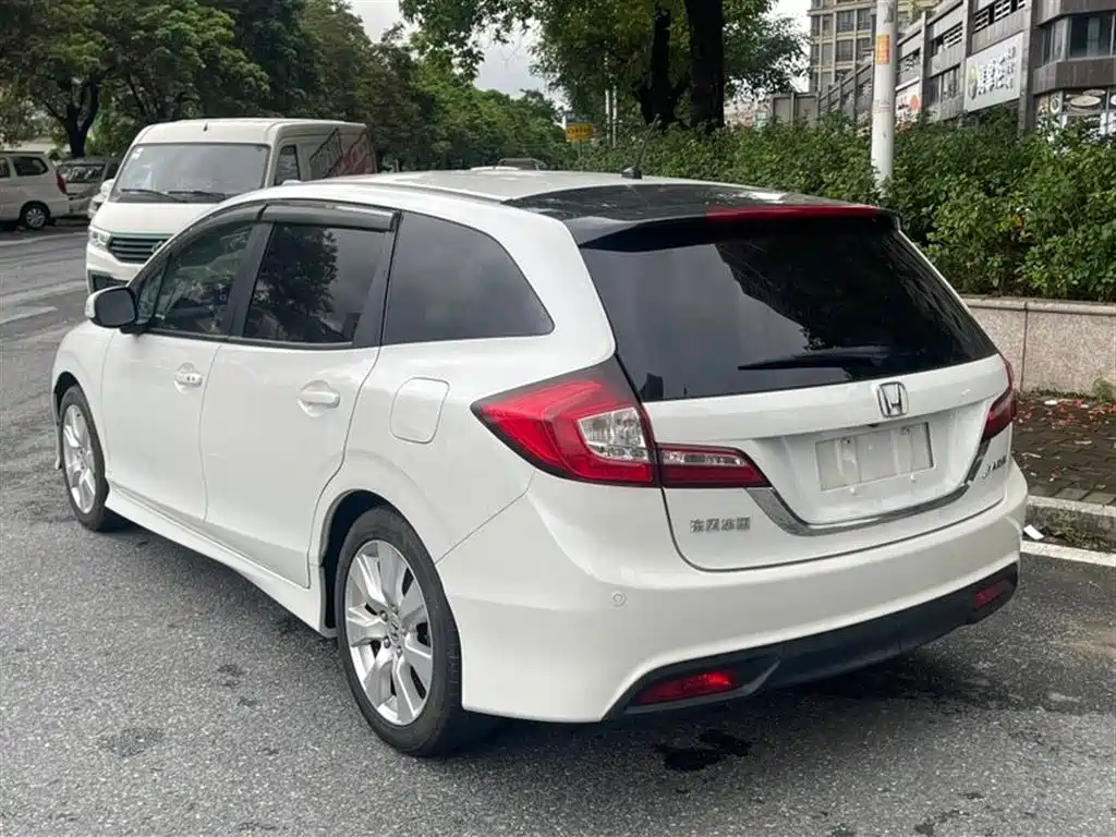 Honda Jade 2016 — фото 7