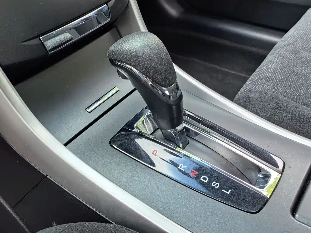 Honda Accord 2016 — фото 10