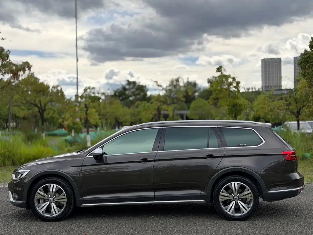 Volkswagen Viloran 2019 — фото 18