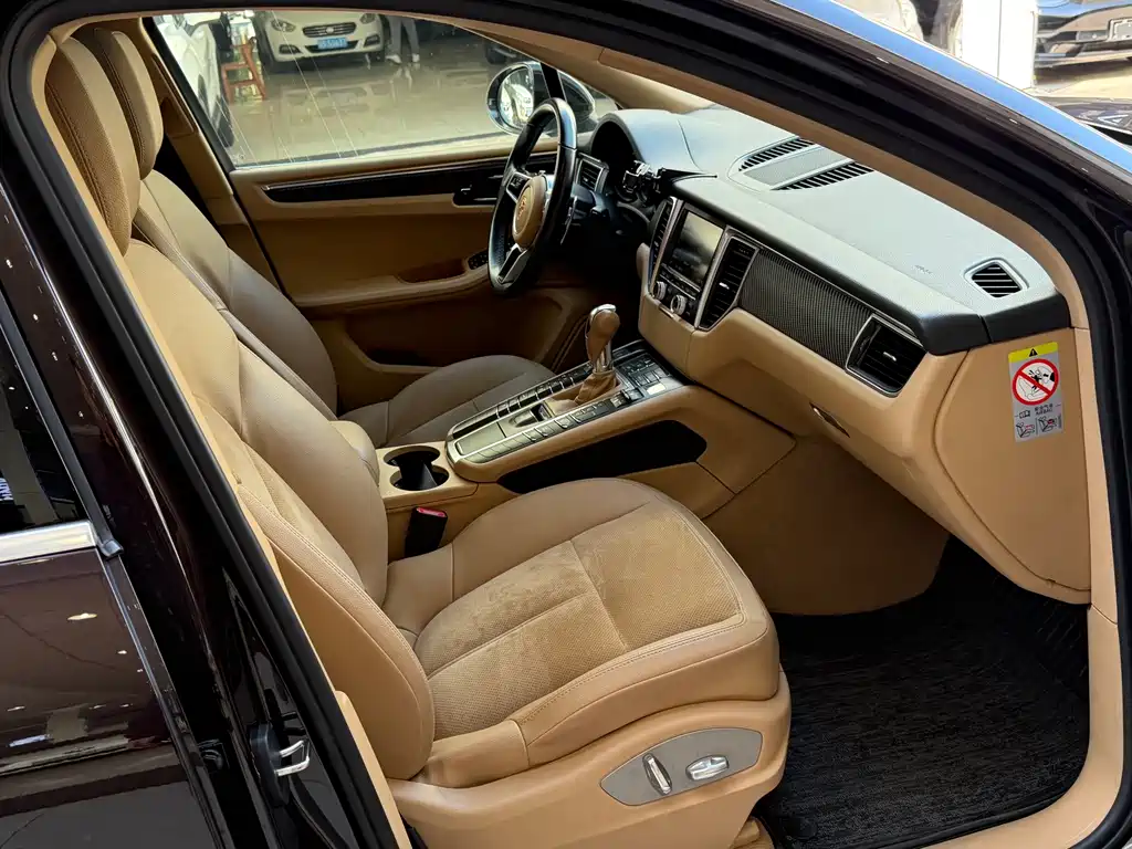Porsche Macan 2015 — фото 15