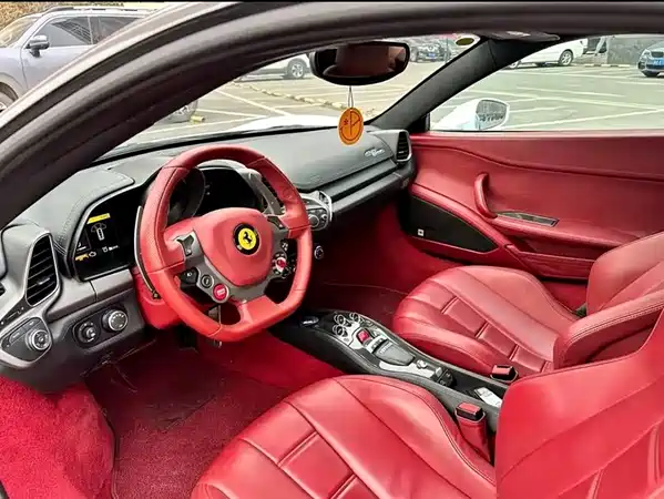 Ferrari 458 2013