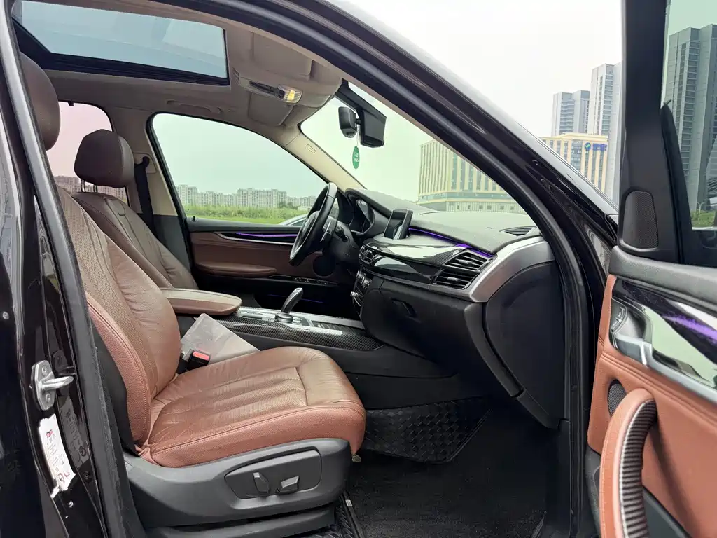 BMW X5 2018 — фото 12