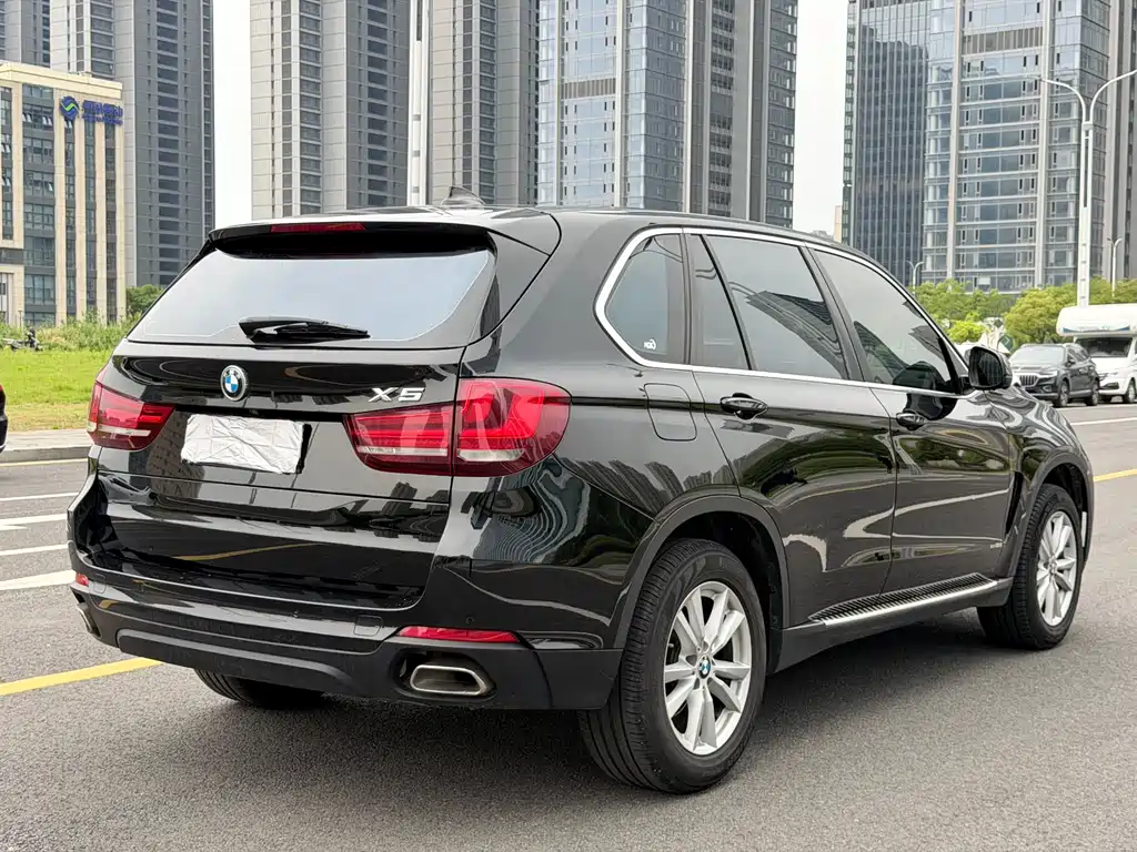 BMW X5 2018 — фото 7