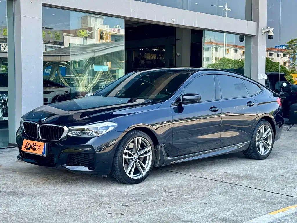 BMW 6 Series GT 2019 — фото 1