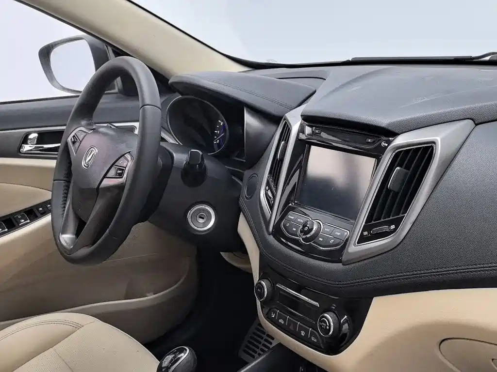 Changan Eado 2016 — фото 22