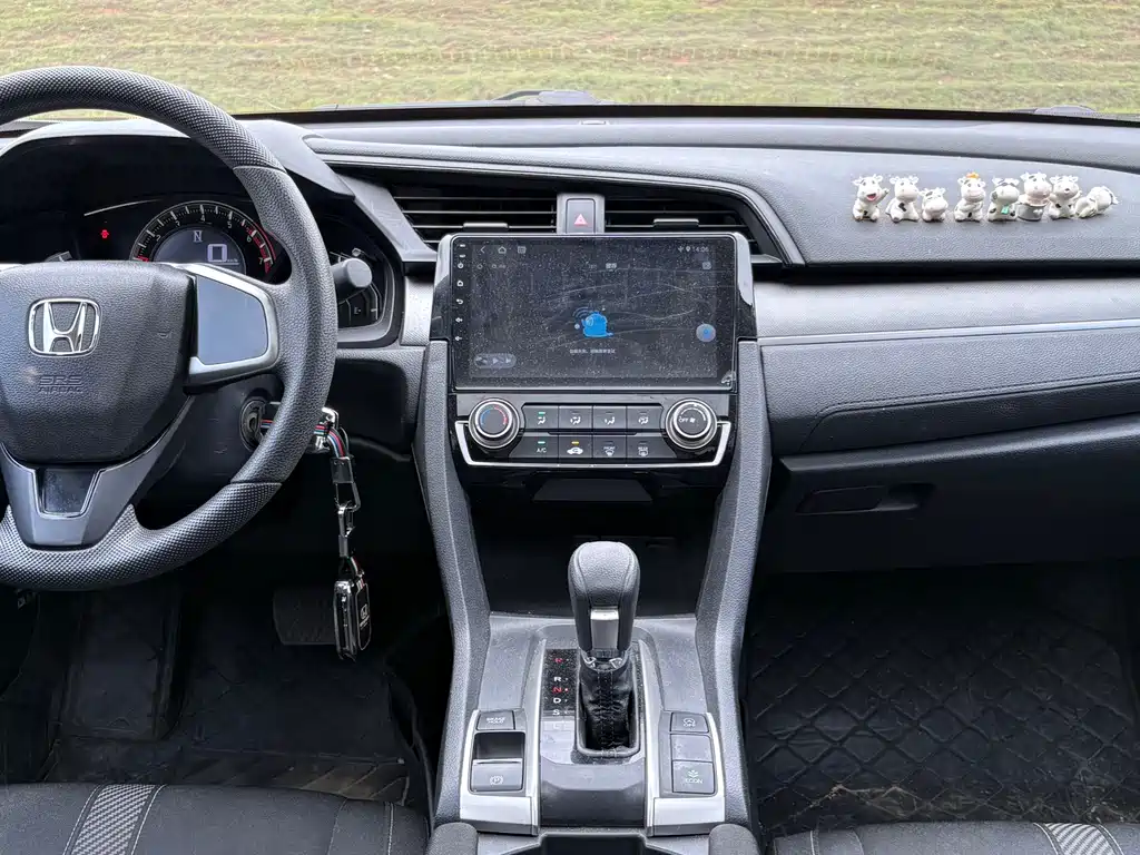 Honda Civic 2017 — фото 13