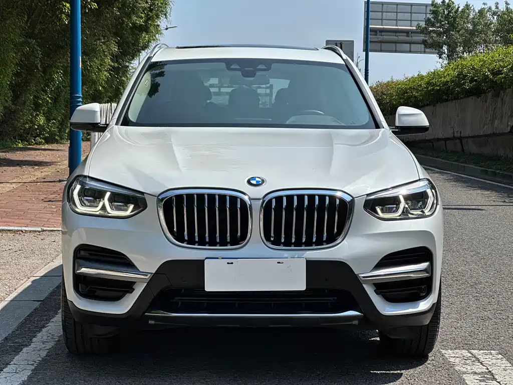 BMW X3 2021 — фото 2