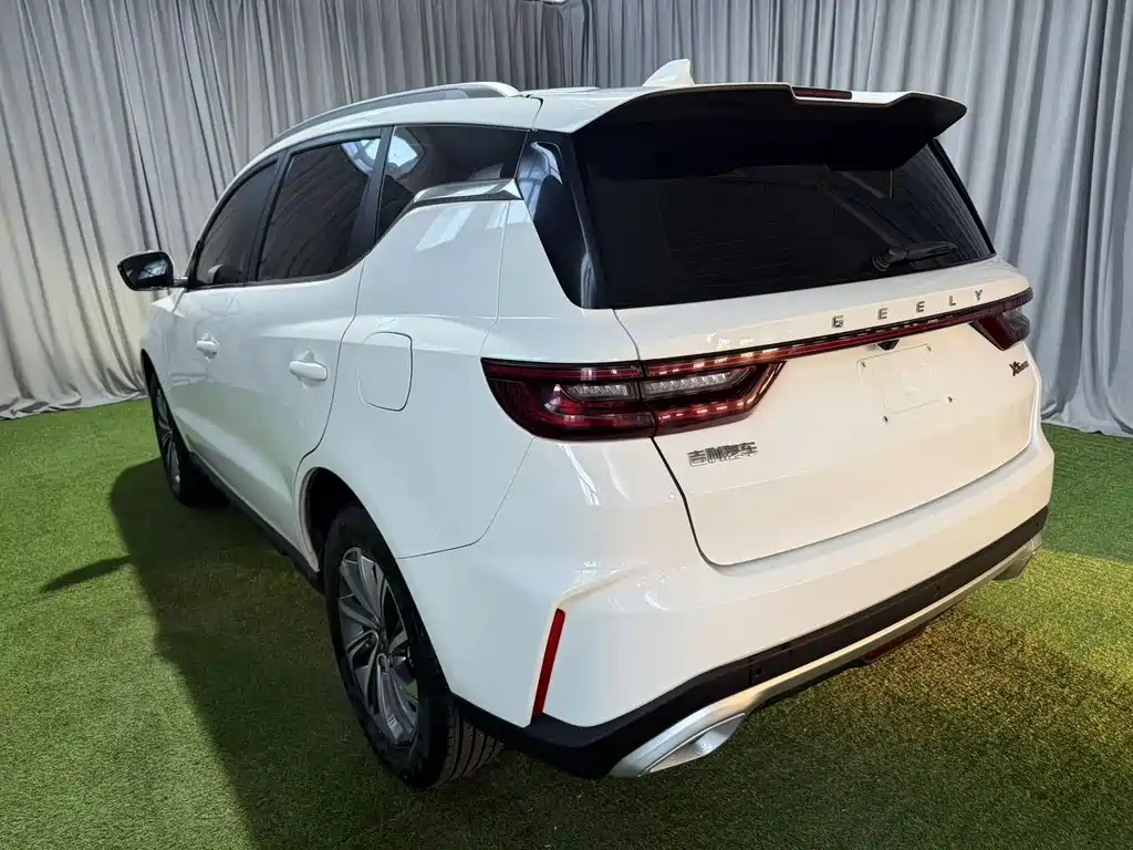 Geely Vision X6 2022