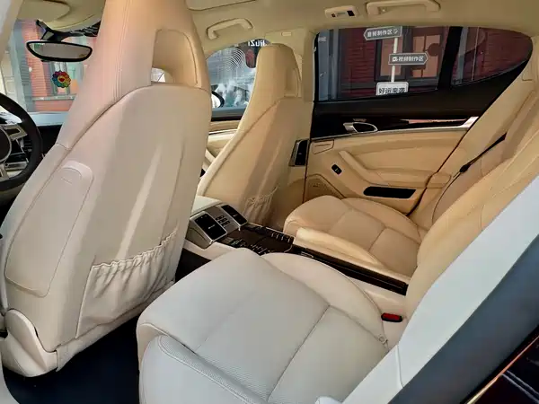 Porsche Panamera 2016