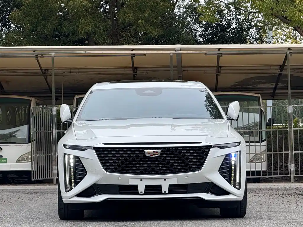 Cadillac CT6 2024 — фото 2