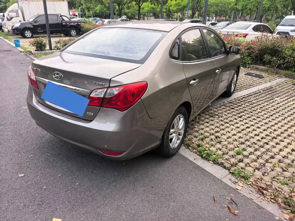 Hyundai Joyful 2013