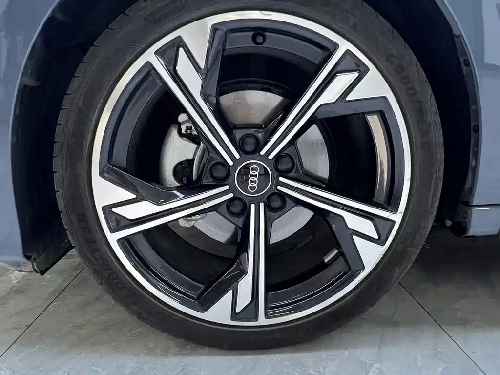 Audi A3 2022 — фото 18