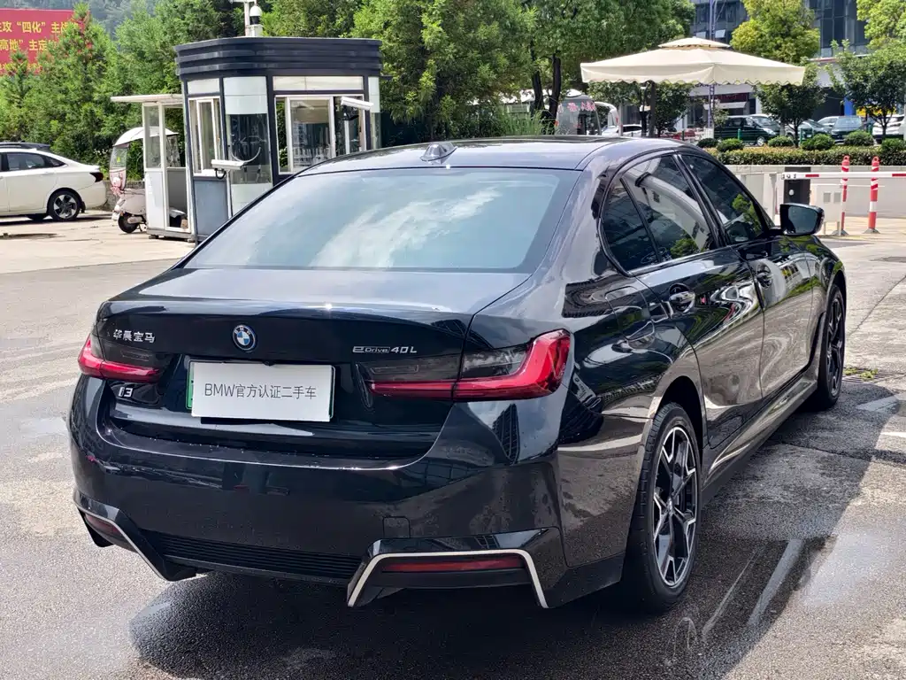 BMW i3 2024 — фото 11