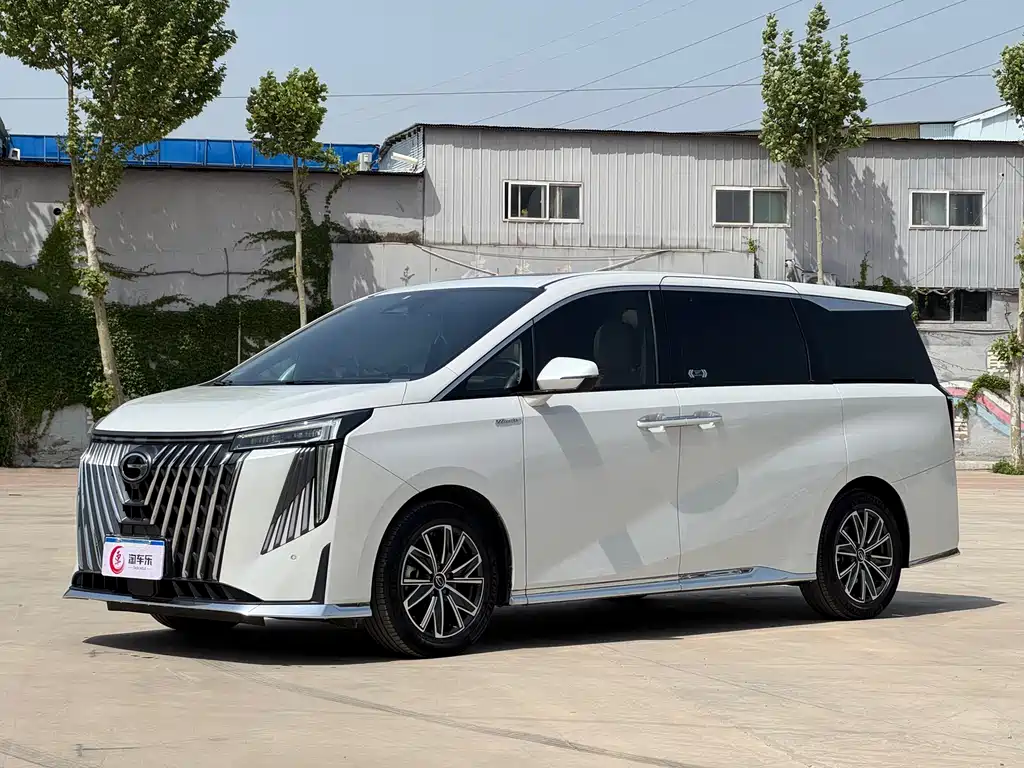 GAC Motor Trumpchi M8 2024 — фото 1