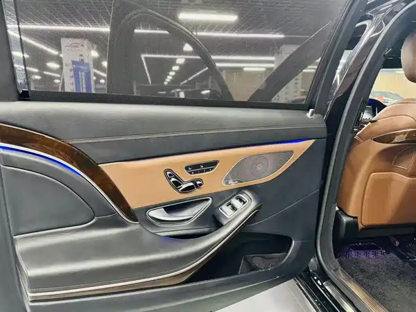Mercedes-Benz Maybach S-Class 2015
