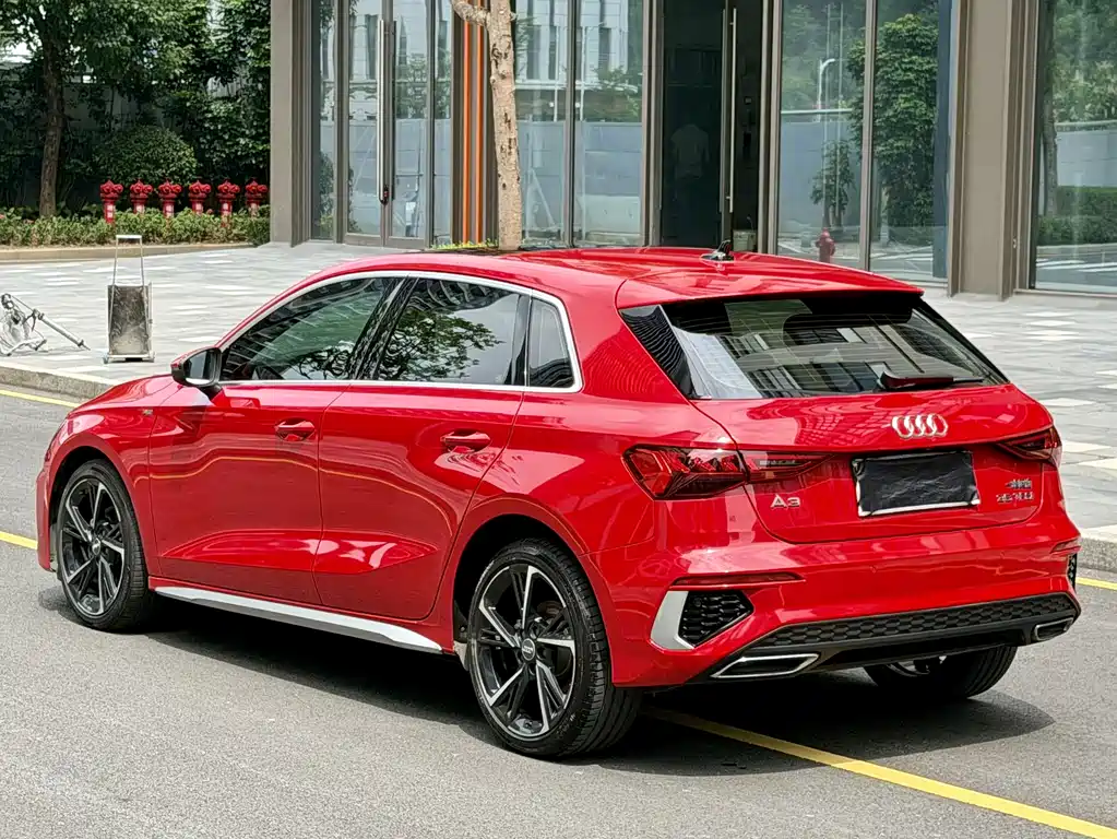 Audi A3 2022 — фото 17