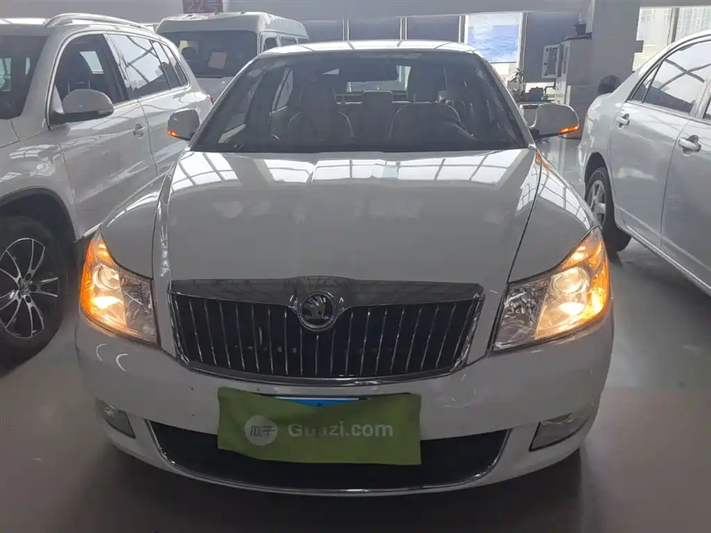 Skoda Octavia 2014 — фото 3