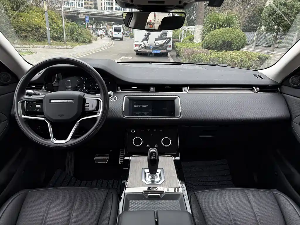 Land Rover Evoque 2022 — фото 10