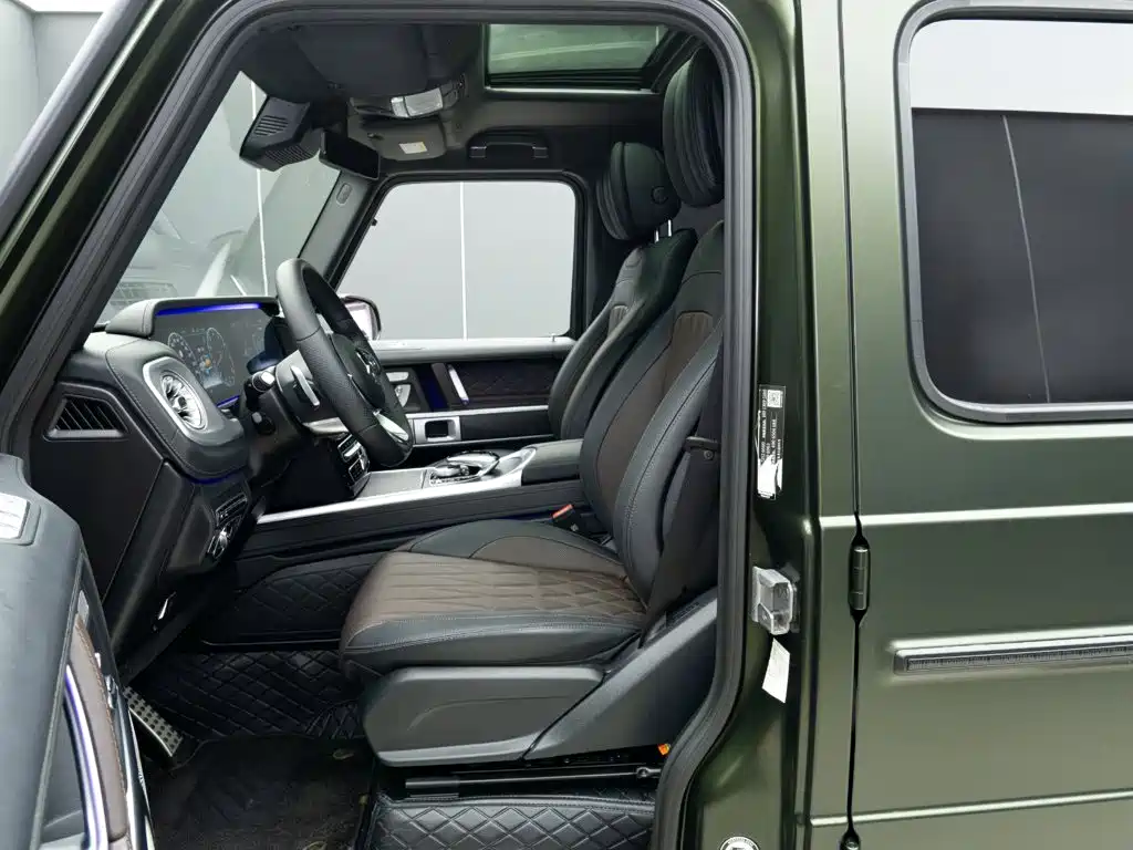 Mercedes-Benz G-Class 2025 — фото 12