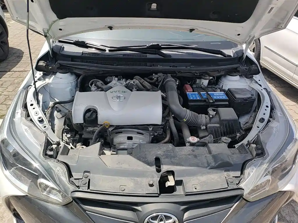 Toyota Yaris L 2019 — фото 20