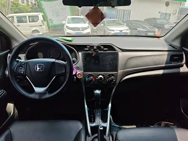 Honda Crider 2016