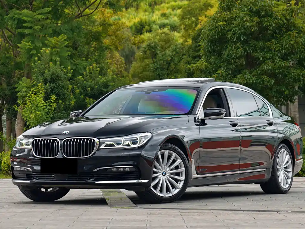 BMW 7 Series 2015 — фото 1
