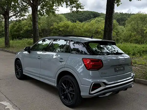 Audi Q2L 2023