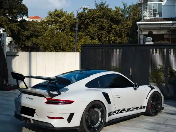 Porsche 911 2019