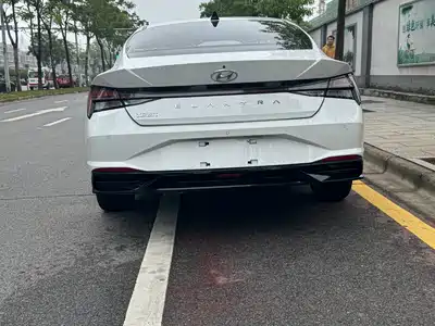 Hyundai Elantra 2022
