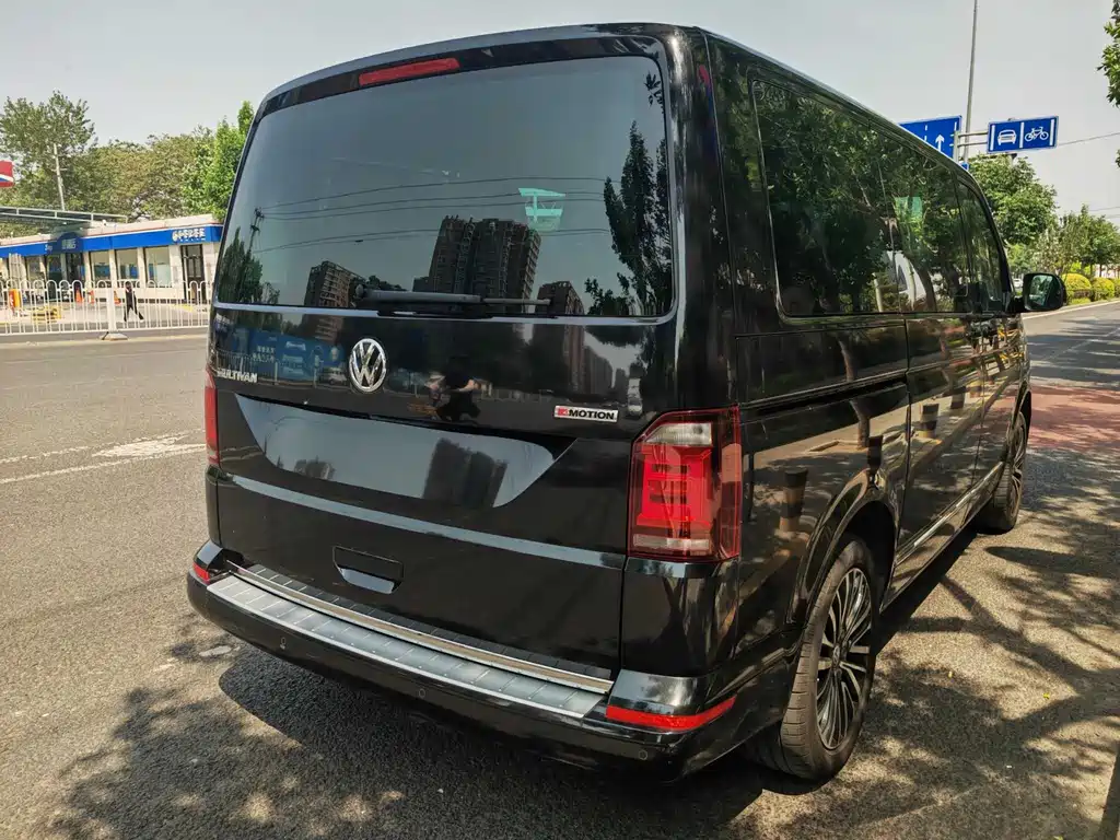 Volkswagen Multivan 2019 — фото 9