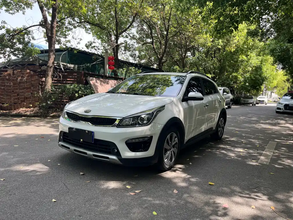 Kia KX Cross 2019 — фото 1