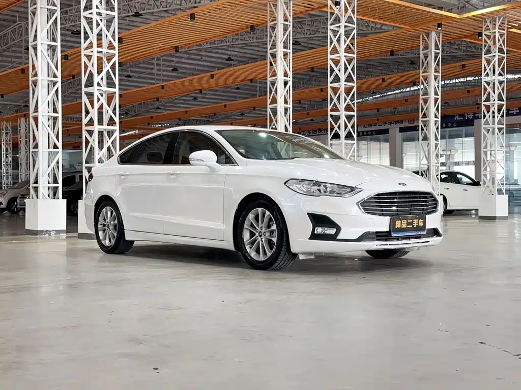Ford Mondeo 2020 — фото 7