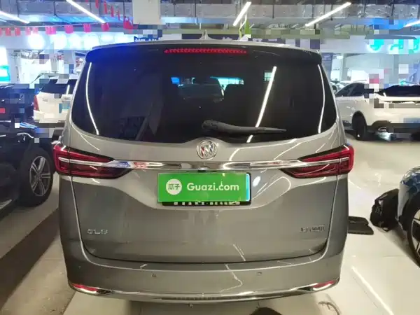 Buick GL8 2025