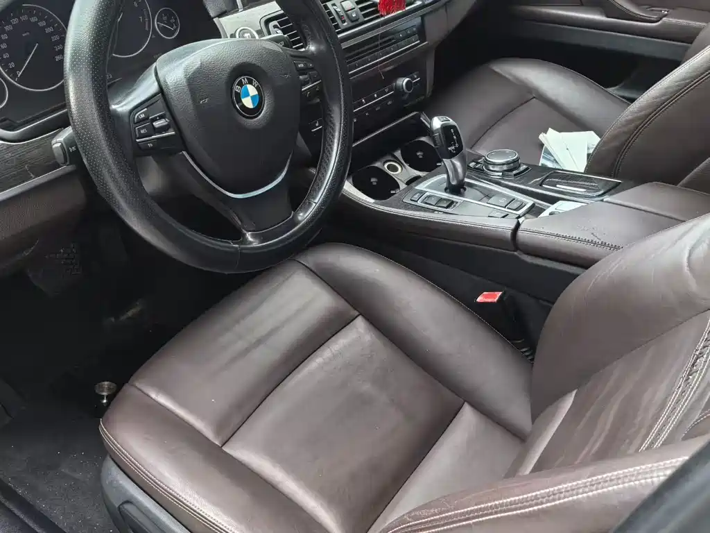 BMW 5 Series 2015 — фото 8