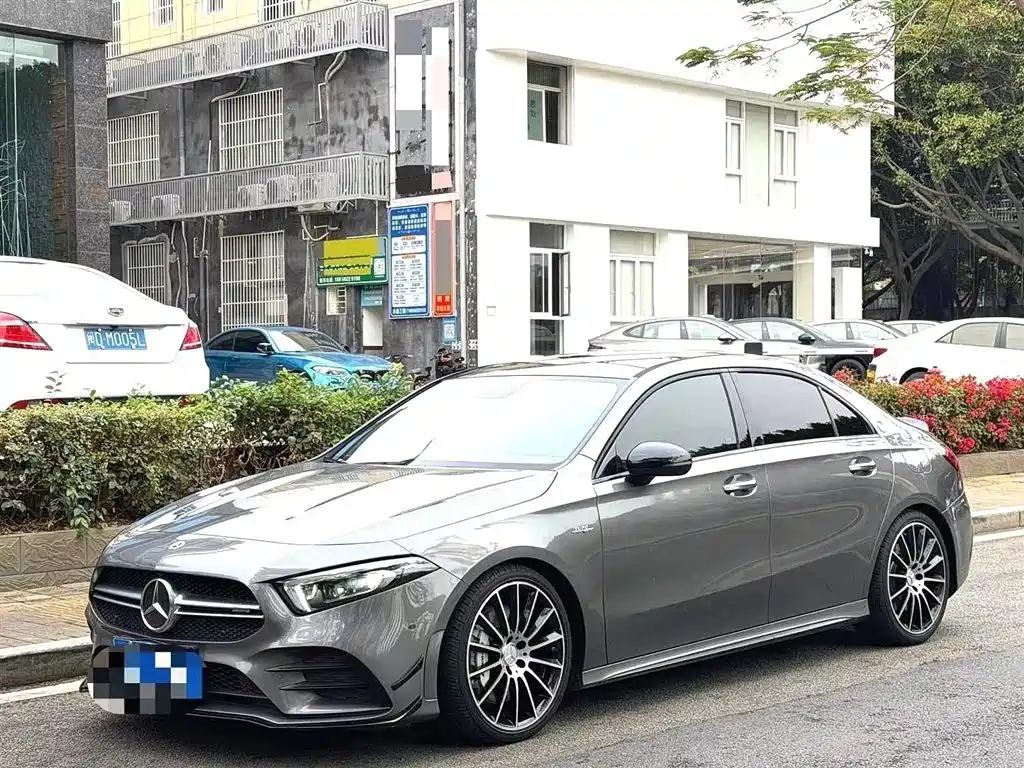 Mercedes-Benz A-Class AMG 2023 — фото 1