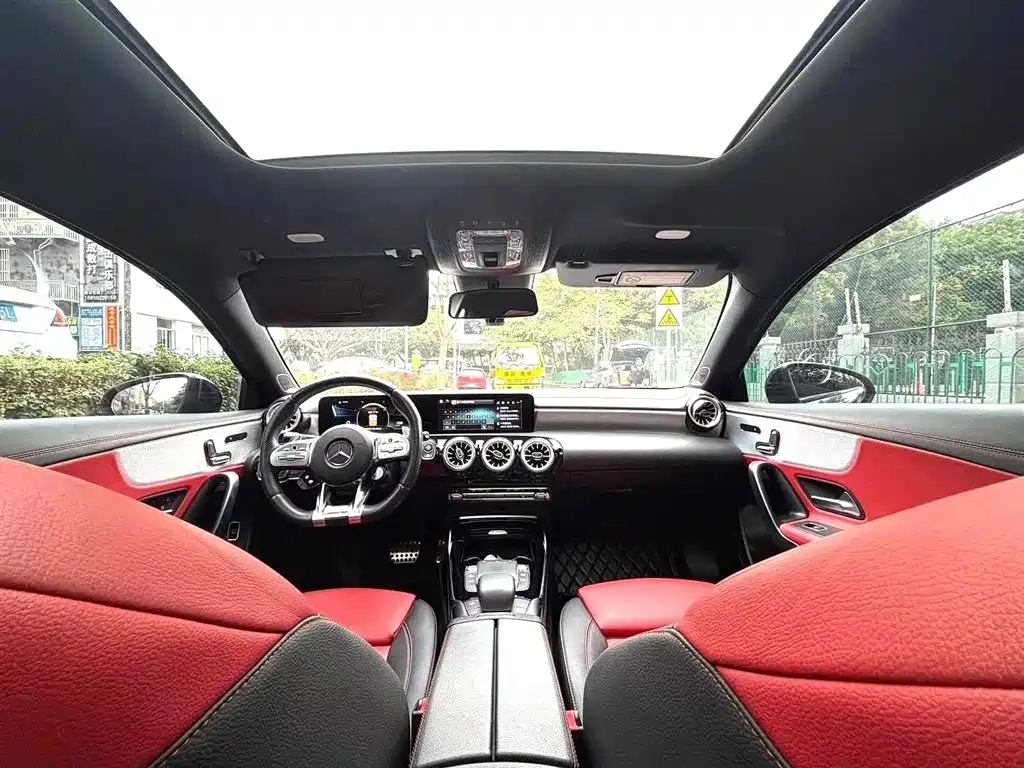 Mercedes-Benz A-Class AMG 2023 — фото 4