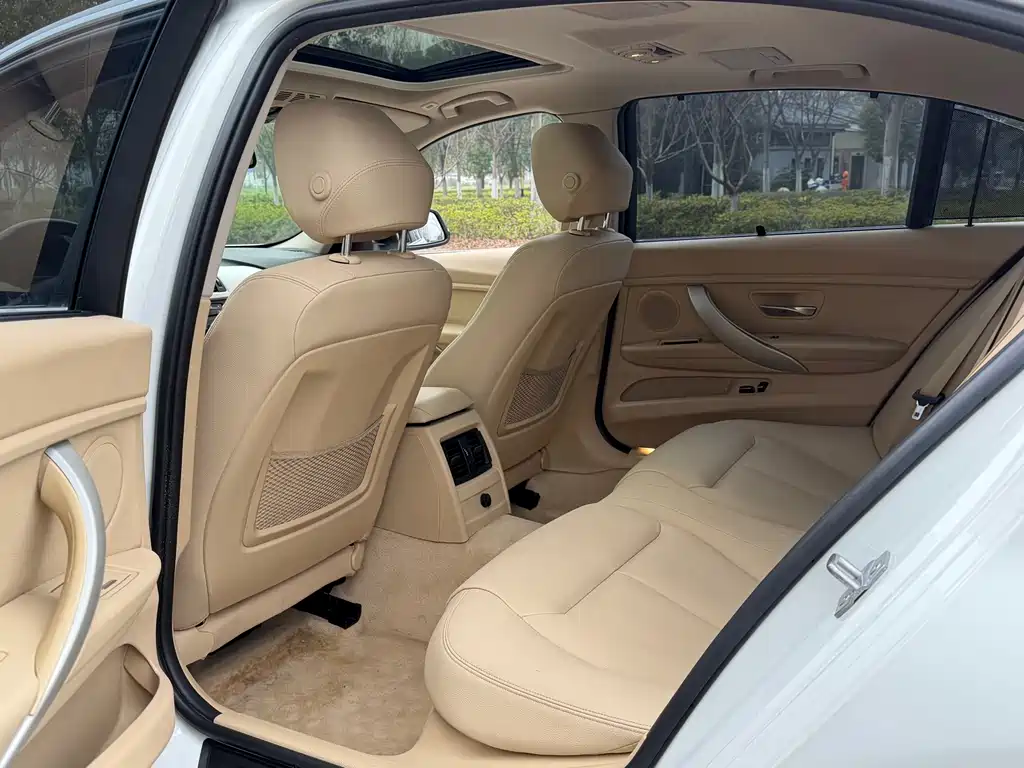 BMW 3 Series 2015 — фото 9