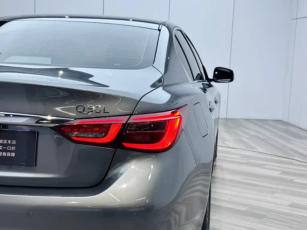 Infiniti Q50L 2019 — фото 24