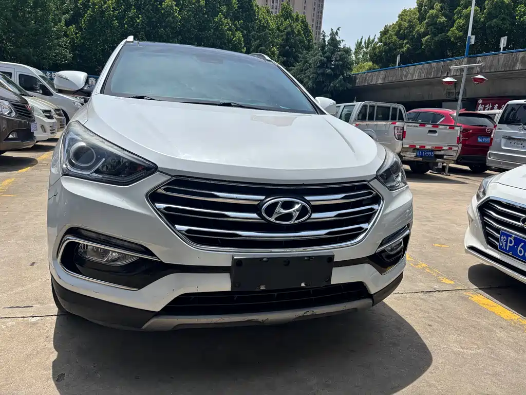 Hyundai Santa Fe 2017 — фото 2