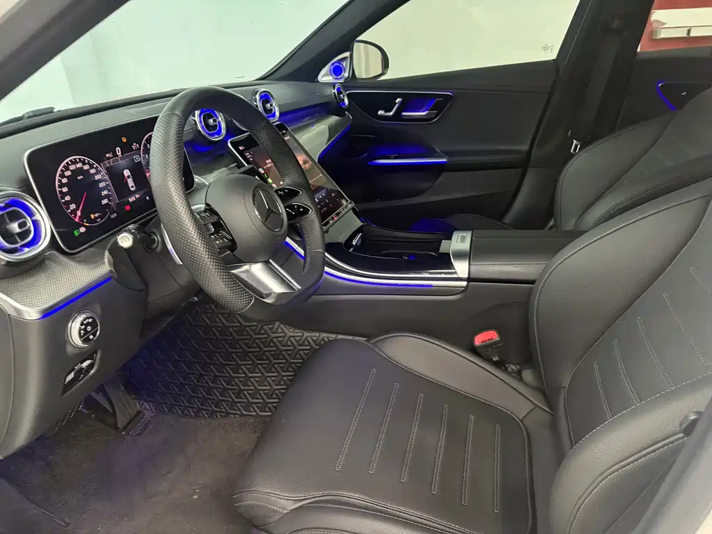 Mercedes-Benz C-Class 2023