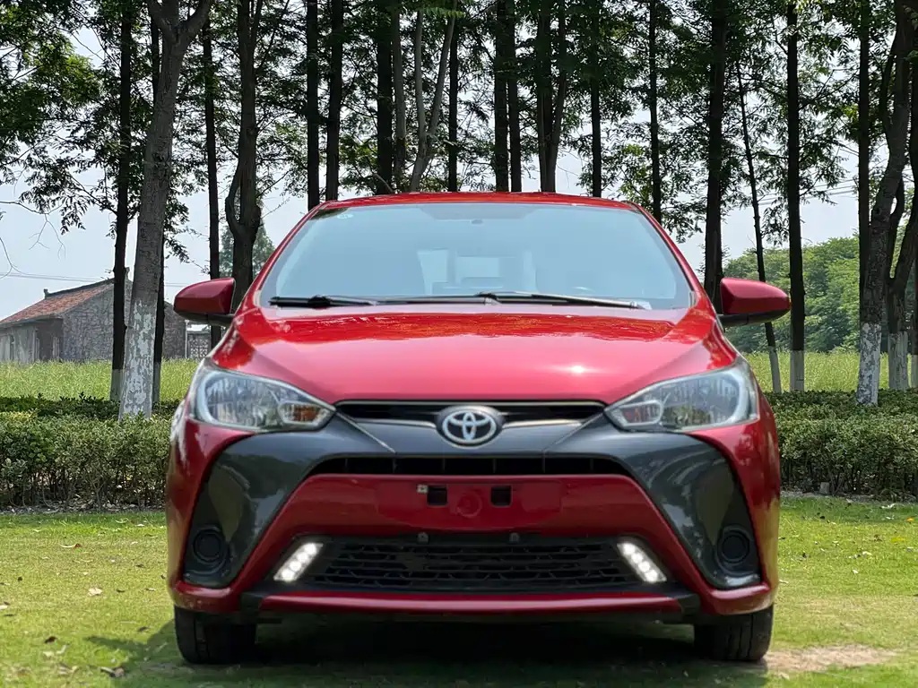 Toyota Yaris L 2021 — фото 2