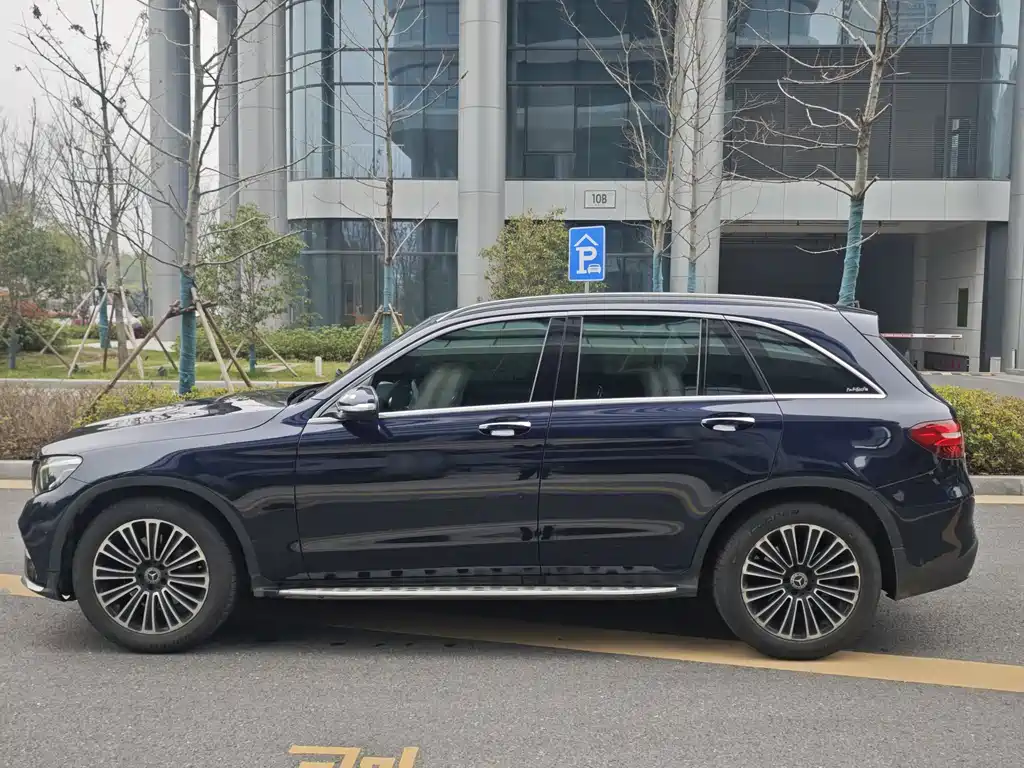 Mercedes-Benz GLC 2018 — фото 4